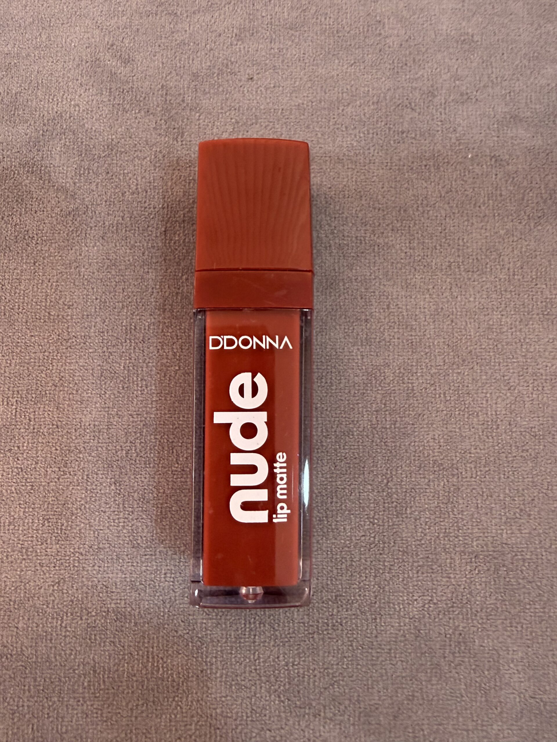 LABIAL NUDE LIP MATTE TONO 06