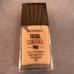 BASE DE MAQUILLAJE FLUIDA COLOR 04